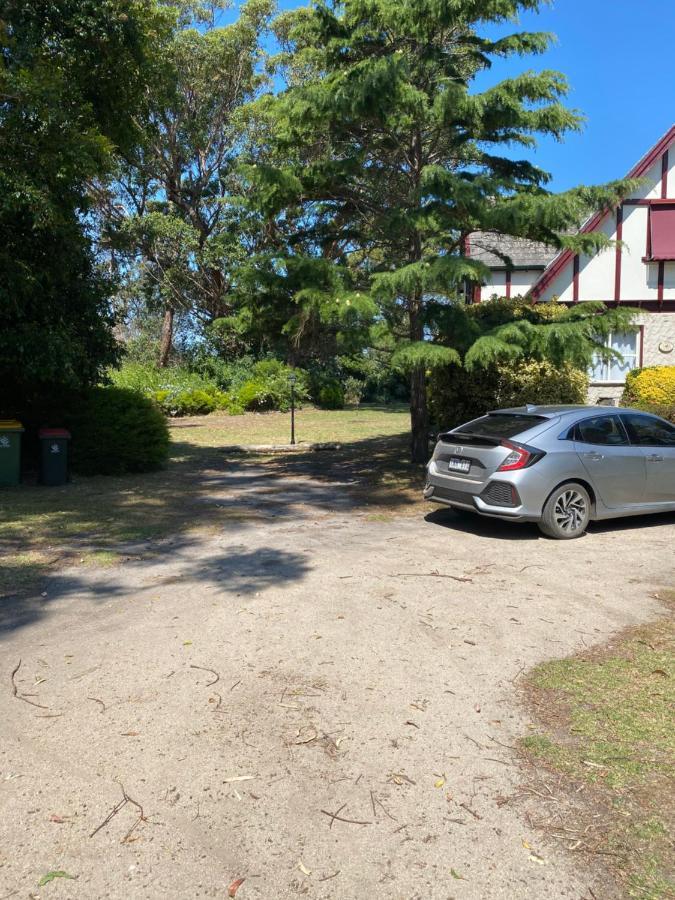 Swan Cove Beachfront Raymond Island Exterior photo